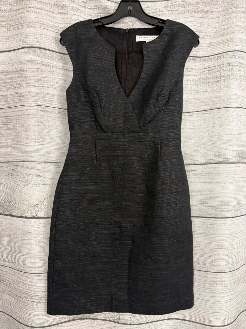 Trina Turk Black Sleeveless Textured Sheath Dress Size 4